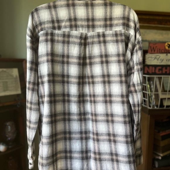 ABOUND FLANNEL SIZE LARGE LIGHTWEIGHT - Picture 7 of 7